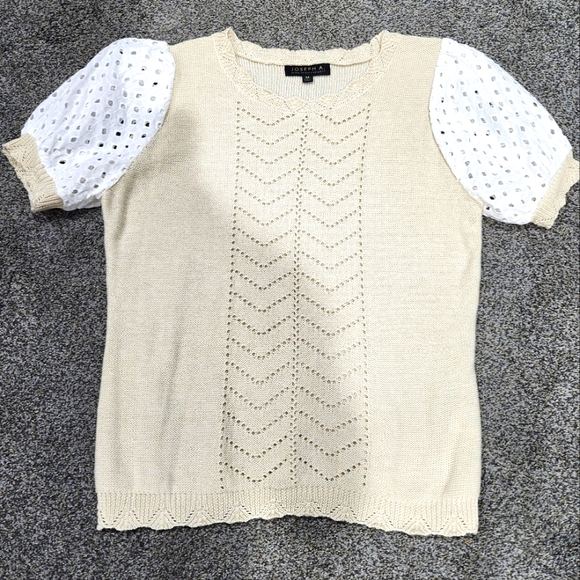 Joseph A. White and Tan Short Sleeve Knit Sweater.. Size M - Picture 1 of 3
